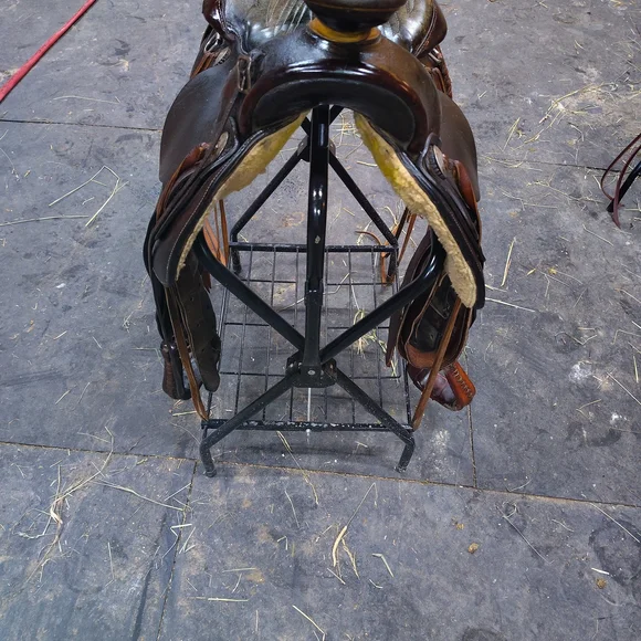 Premium Dark Brown Leather Saddle - Picture 2 of 11